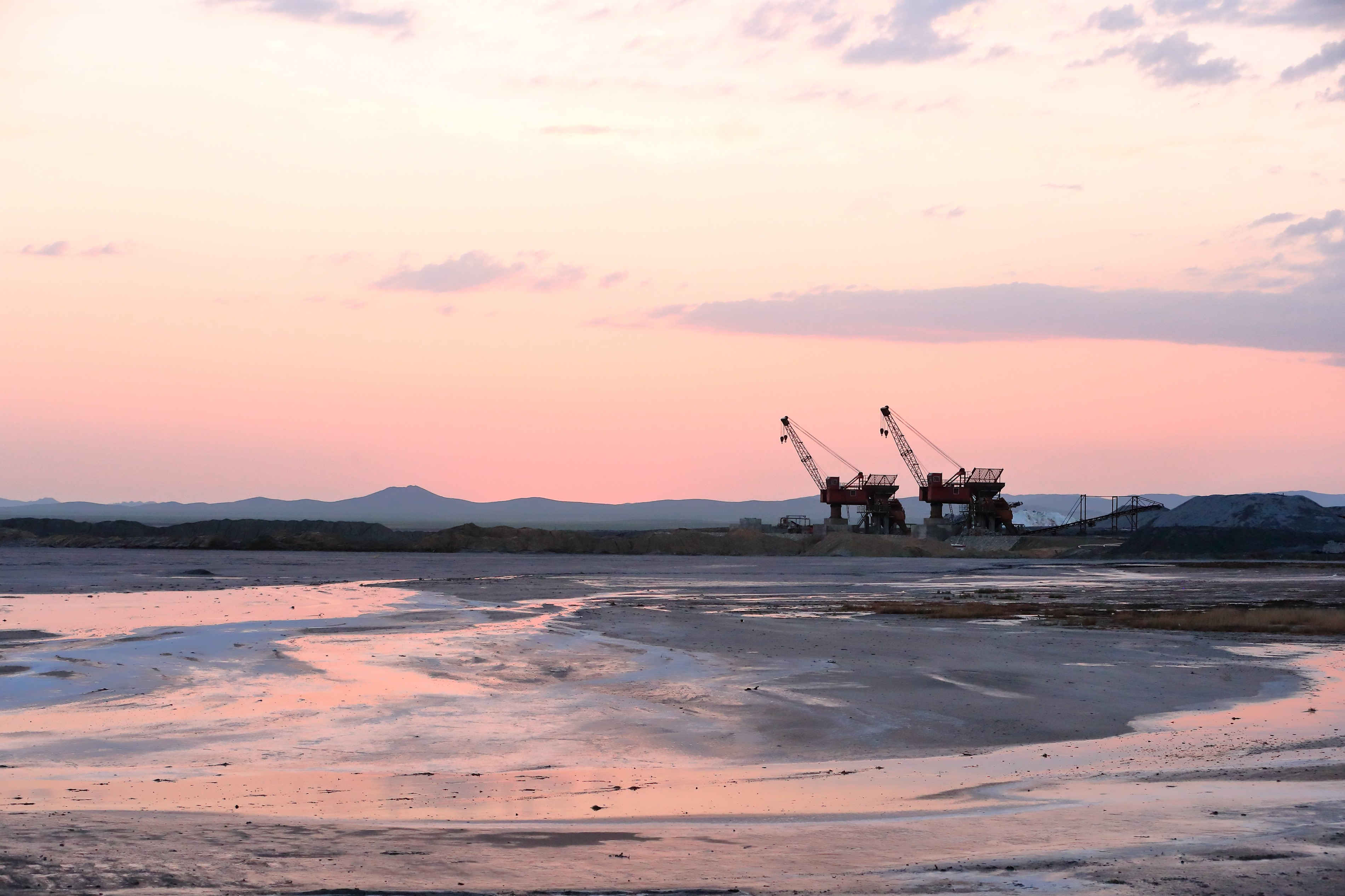 內(nèi)蒙古額吉淖爾制鹽有限公司 “45噸循環(huán)流化床鍋爐進(jìn)行維修項(xiàng)目”項(xiàng)目 公開詢比采購結(jié)果公告